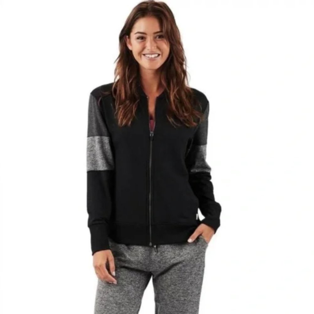 Vuori | Cute Halo Bomber Zip Up Jacket Black & Gray